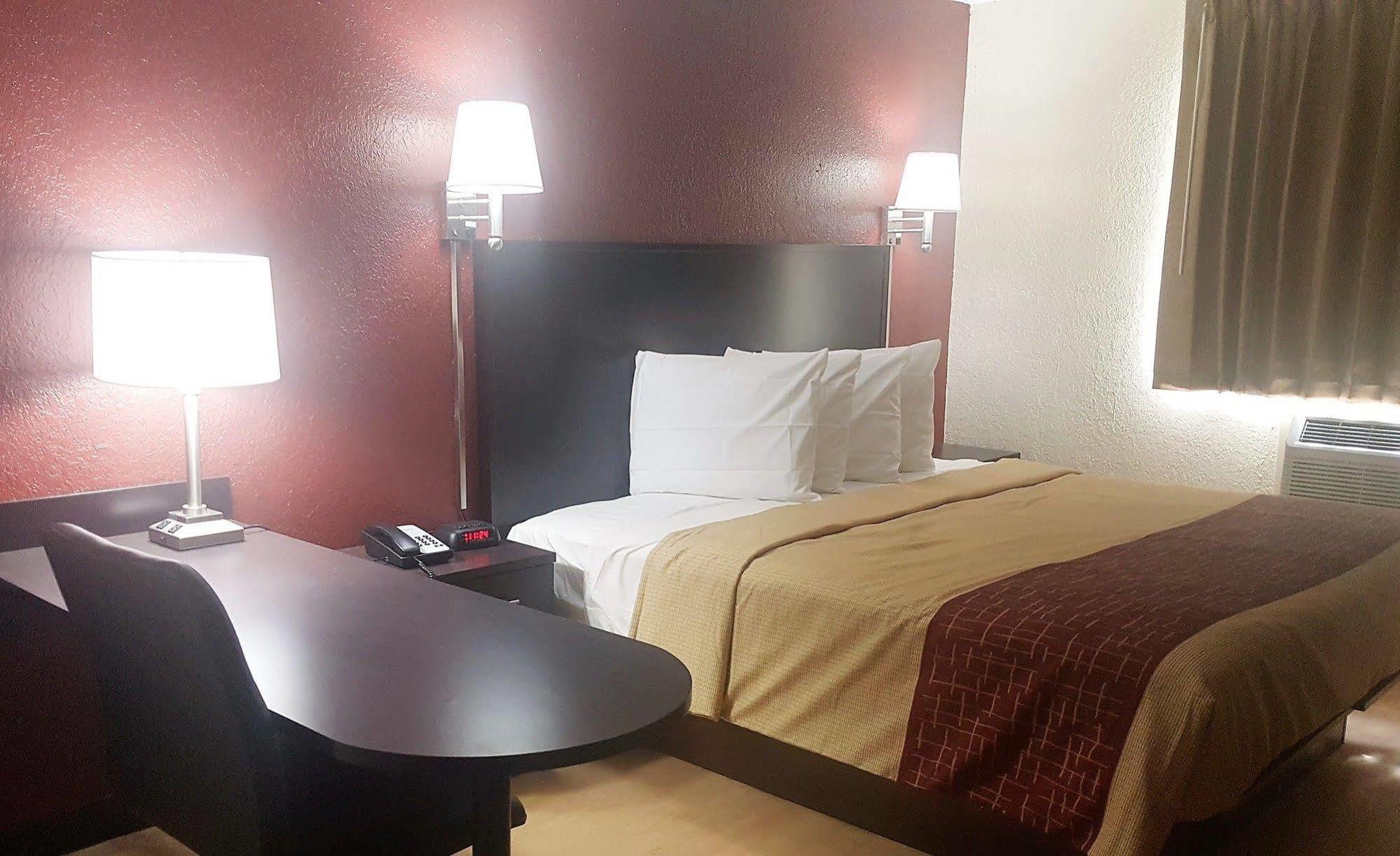 Red Roof Inn Jacksonville - Cruise Port Extérieur photo